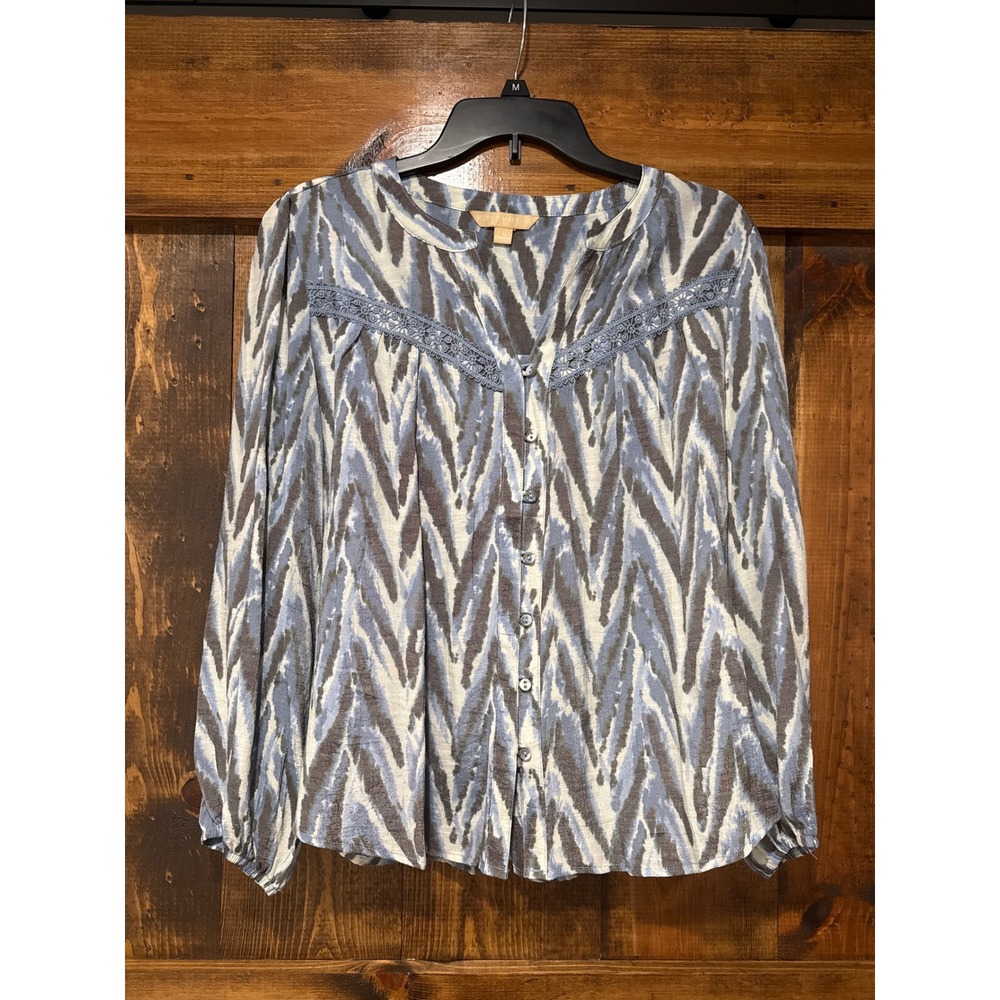 Hope & Harlow Blue Ikat Chevron Crochet Trim Button Front Blouse Large